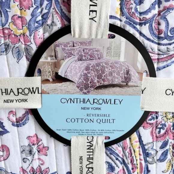 Cynthia Rowley Paisley Floral QUEEN Cotton Quilt. 88” X 92”. FABRIC: COTTON - Picture 2 of 6